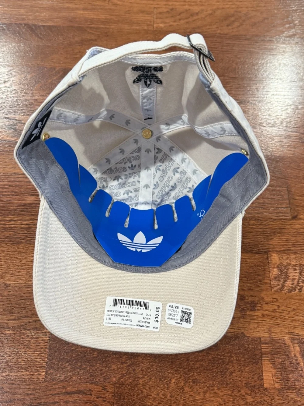 Woman cap adidas